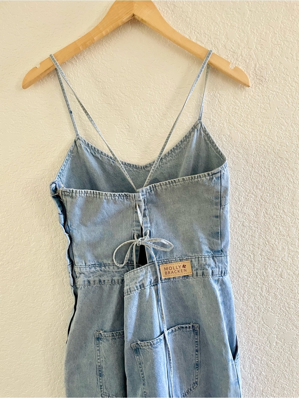 NWT Molly Bracken Light Blue Denim Jumpsuit With Thin Straps Wide Leg Sz L - Picture 9 of 13